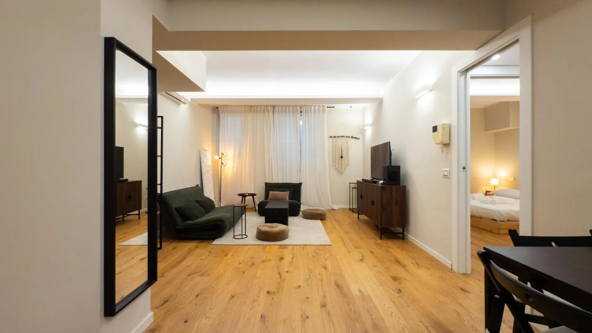 Apartment Ideal Rent - De Sanctis 61 Milan